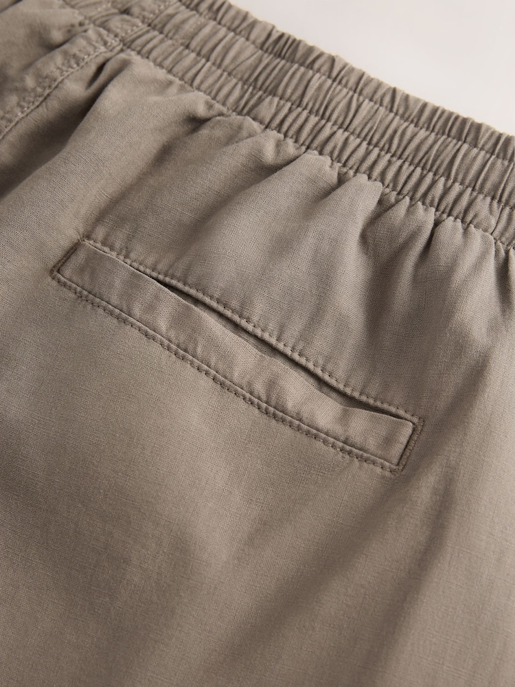 Pilzbraun - Bequeme Passform - Hose mit elastischem Kordelzug in der Taille aus Leinen und Baumwolle - Bild 12 von 12 Pilzbraun - Bequeme Passform - Hose mit elastischem Kordelzug in der Taille aus Leinen und Baumwolle - Bild 12 von 12