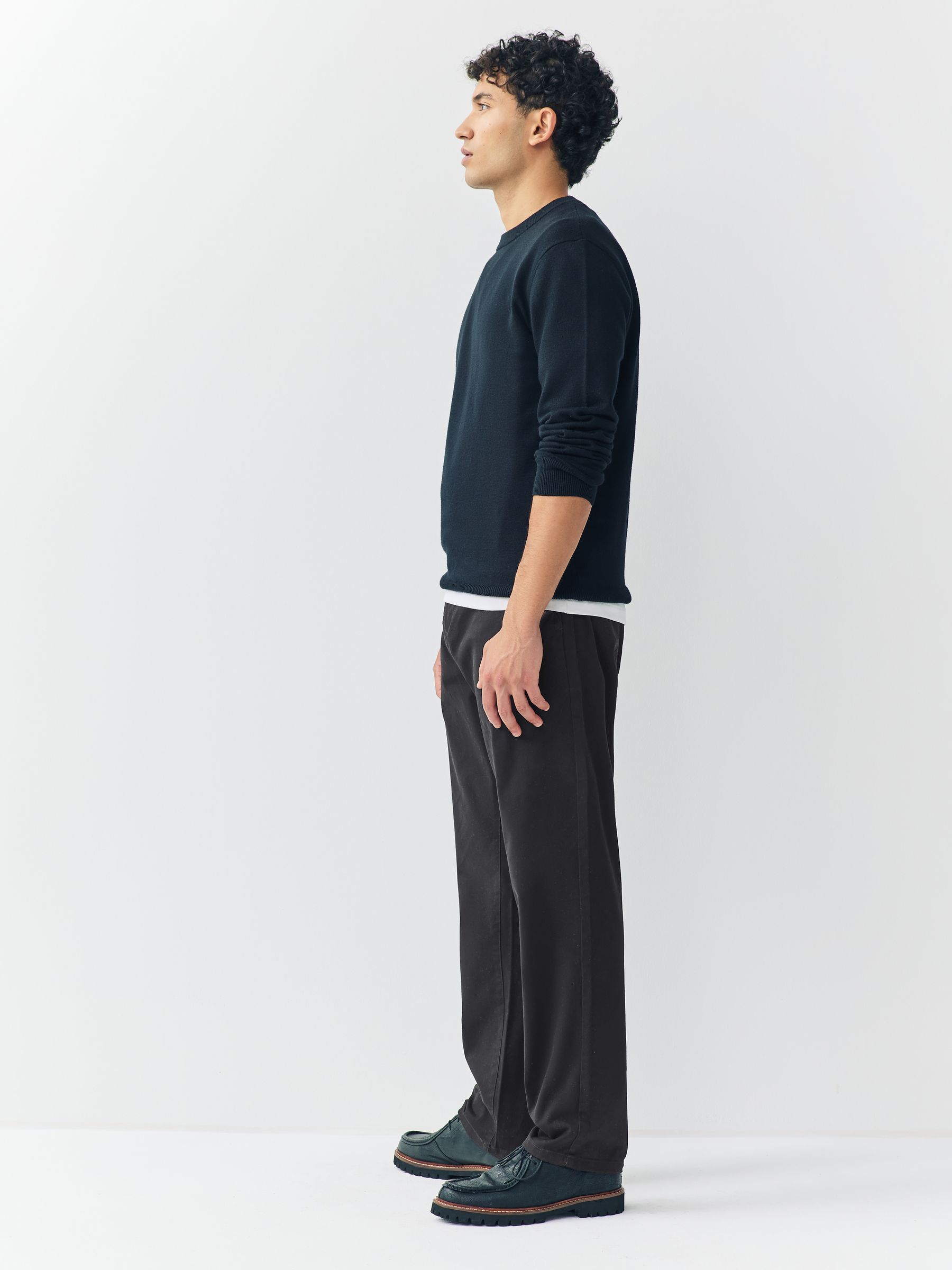 Cumpără Negru - Croială conică mărime standard - Pantaloni chino