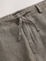 Castanho - Ajuste cônico regular - Calças Chino exclusivas de linho 100% - Imagem 10 de 12