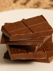 Gnaw Happy Birthday Letterbox Chocolates 3 Bars - Image 2 of 2