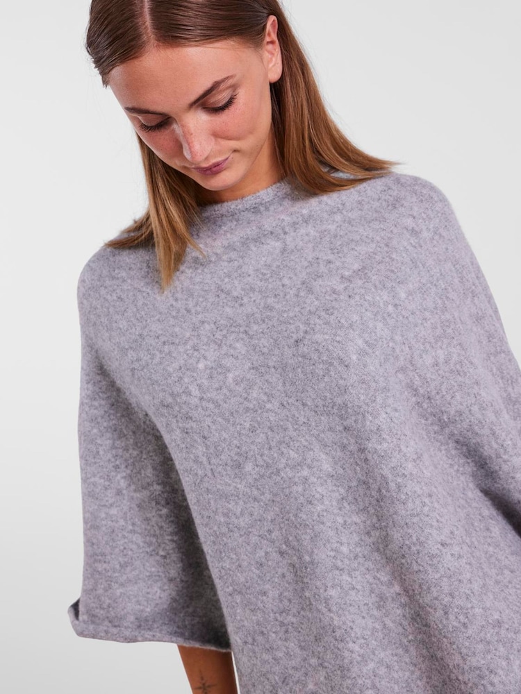 PIECES Grey Poncho - Image 3 of 3 PIECES Grey Poncho - Image 3 of 3