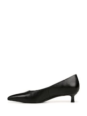 Negro - Zapatos de salón de tacón bajo y corte ancho Natalia de Naturalizer - Imagen 2 de 7