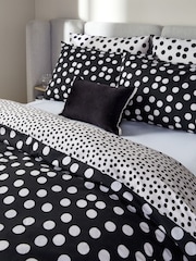 2 Pack Black/White Polka Dot Reversible Duvet Cover and Pillowcase Set - Image 5 of 9