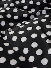 2 Pack Black/White Polka Dot Reversible Duvet Cover and Pillowcase Set - Image 6 of 9