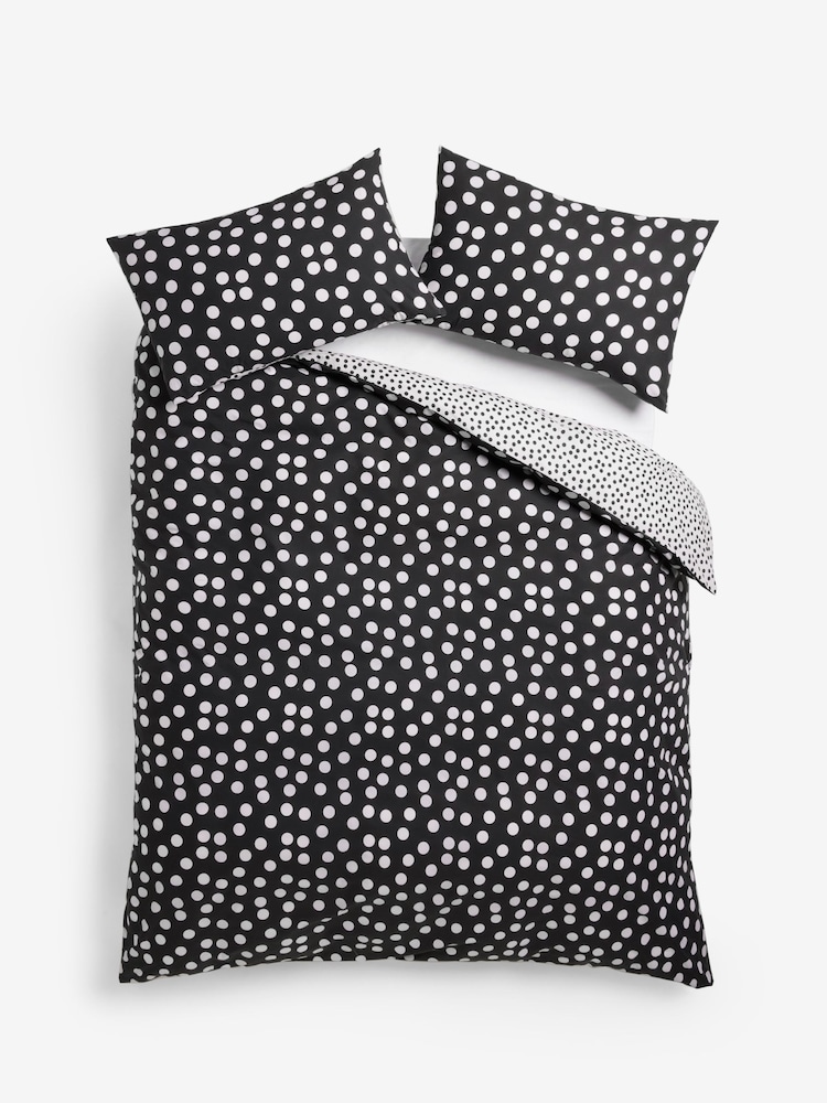 2 Pack Black/White Polka Dot Reversible Duvet Cover and Pillowcase Set - Image 8 of 9