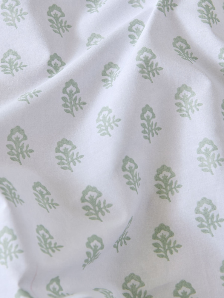 2 Pack Green/White Woodblock Floral Reversible Duvet Cover and Pillowcase Set - Image 5 of 8