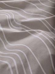 2 Pack Natural Beige/White Wave Reversible Duvet Cover and Pillowcase Set - Image 6 of 9