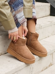 Linzi Brown Cammie Platform Ankle Boots With Inside Zip - Image 2 of 6