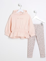 طقم للبنات من سويت شيرت بكشكشة على الخصر مع بنطلون ضيِّق من River Island - صورة 2 من 5