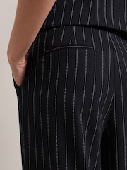 Phase Eight Pia Pinstripe Wide Leg Trousers - Imagen 3 de 3