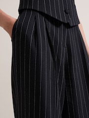 Calças largas Phase Eight Pia Pinstripe - Imagem 4 de 6