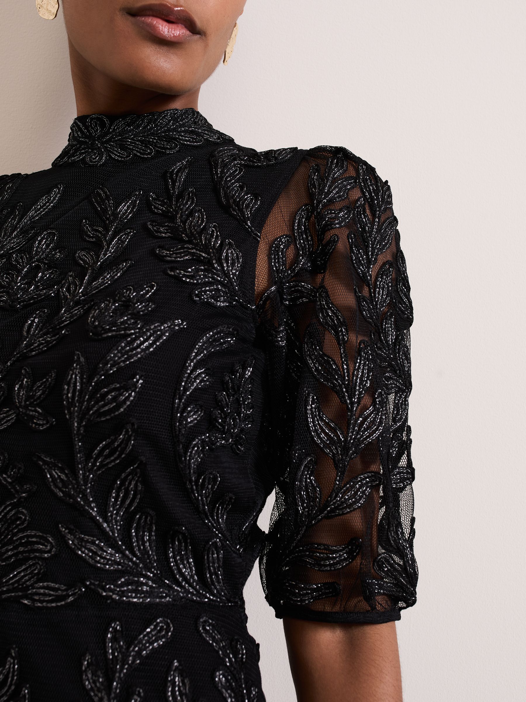 安心追跡【Phase Eight】Misha テープワークシマードレス フェイズ エイト Phase Eight Nieves Embellished Shoulder