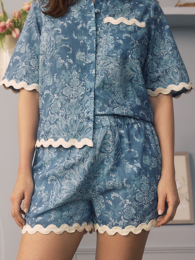 Ensemble short Laura Ashley en coton et lin boutonné à travers le short festonné - Image 4 of 4