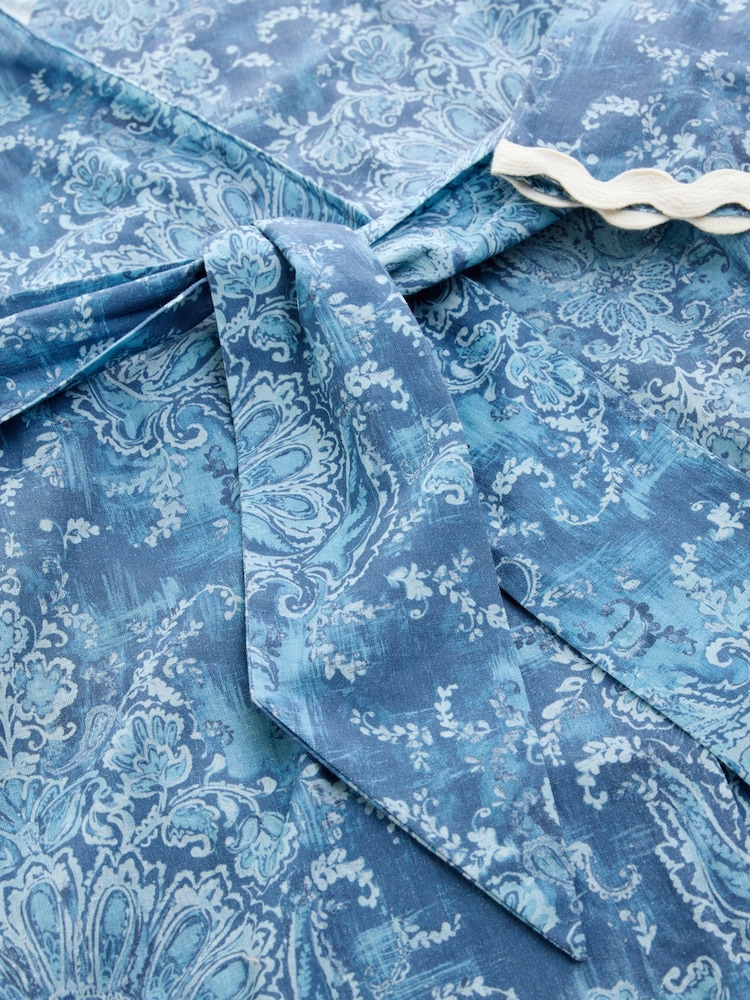 Laura Ashley Morgenmantel aus Baumwoll-Leinen mit Bogenkante - Bild 8 von 8 Laura Ashley Morgenmantel aus Baumwoll-Leinen mit Bogenkante - Bild 8 von 8