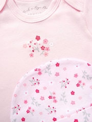Rock-A-Bye Baby Boutique 100% Cotton 5 Piece Gift Set - Image 2 of 6