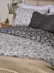 100% Cotton Floral Reversible Duvet Cover and Pillowcase Set - Изображение 3 из 8