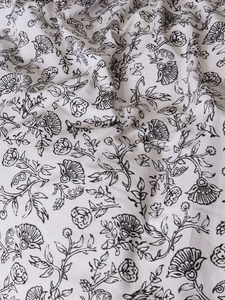 Black/White 100% Cotton Floral Reversible Duvet Cover and Pillowcase Set - Image 7 of 7