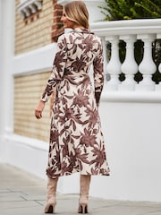 Sosandar White Petite Floral Print Satin Midaxi Shirt Dress - Image 3 of 5