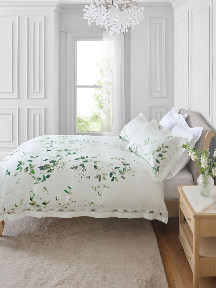 Green Floral Print 100% Cotton 300TC Sateen Duvet Cover and Pillowcase Set - Image 2 of 7