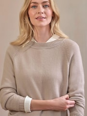 Pure Collection Lofty Raglan Sleeve Crew Neck Cashmere Brown Jumper - Image 2 of 3