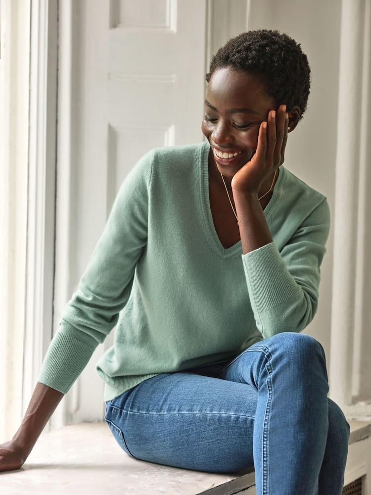 Pure Collection Cashmere V Neck Sweater - Image 2 of 3