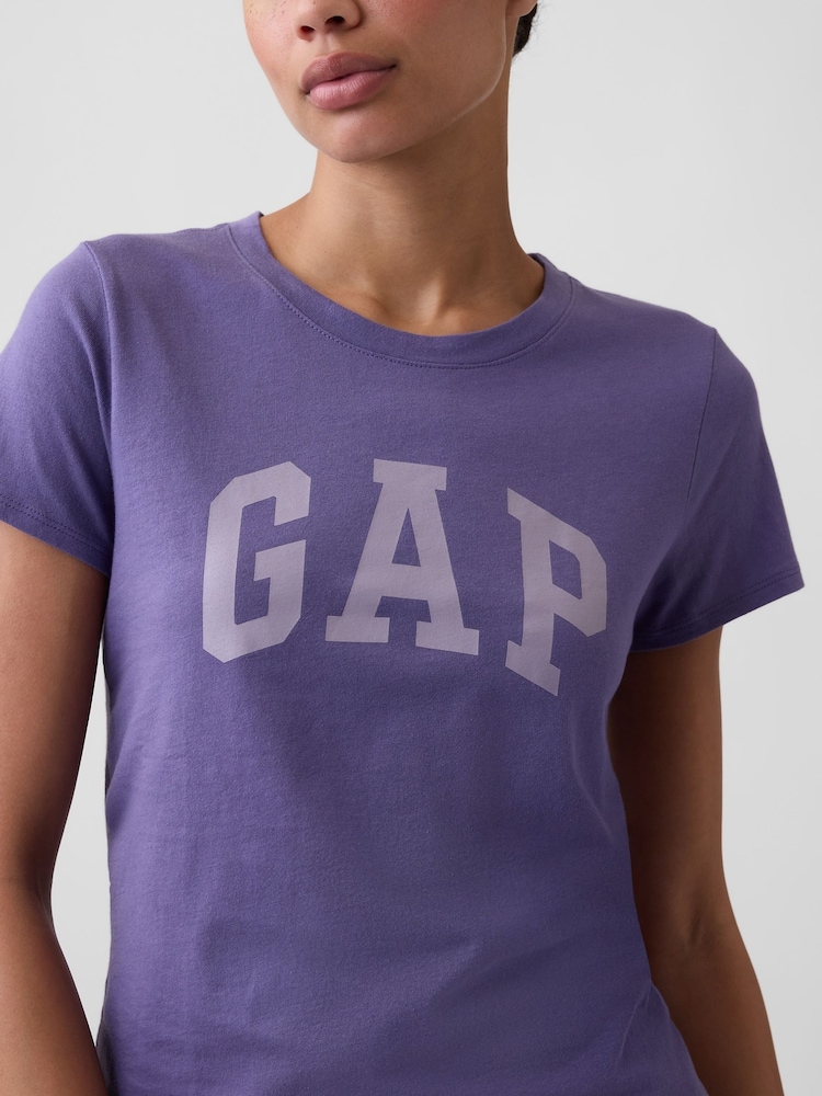 Gap Purple Logo Short Sleeve T-Shirt - Image 4 of 4 Gap Purple Logo Short Sleeve T-Shirt - Image 4 of 4