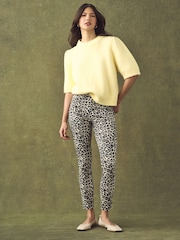Leopard - Cropped Leggings aus Denim-Jersey - Image 1 of 7
