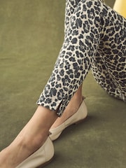 Leopard - Cropped Leggings aus Denim-Jersey - Image 4 of 7