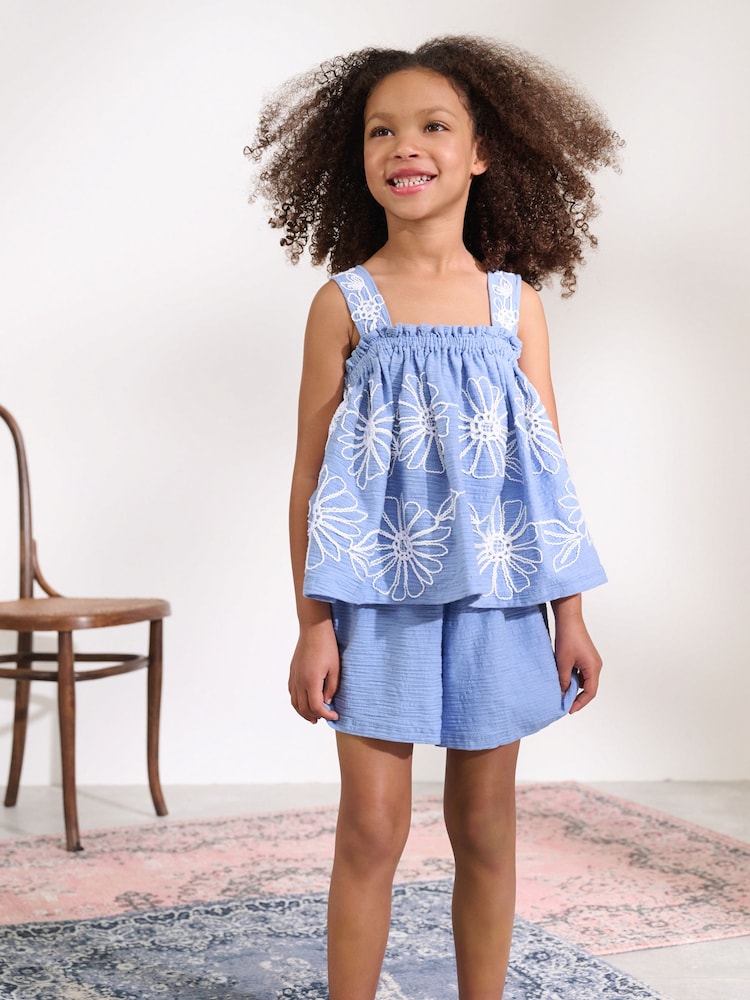 Blau - Set aus bestickter Weste und Shorts mit floralem Muster (3–16 J.) - Bild 1 von 12 Blau - Set aus bestickter Weste und Shorts mit floralem Muster (3–16 J.) - Bild 1 von 12