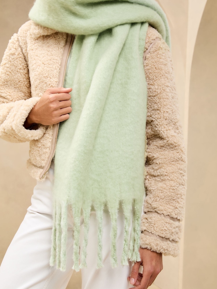 Lipsy Green Oversized Supersoft Brushed Scarf - Image 2 of 4