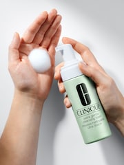 Clinique Extra Gentle Cleansing Foam 125ml - Image 3 of 6