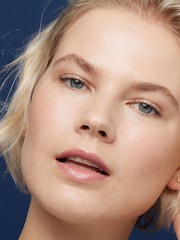Estée Lauder Double Wear Stay-in-Place SPF 10 Foundation 30ml - Image 3 of 5
