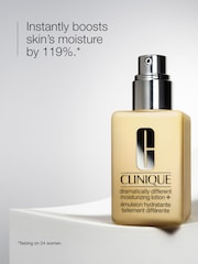 Clinique Dramatically Different Moisturising Lotion 120ml - Image 7 of 8