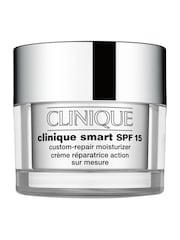 Clinique Smart Custom Repair SPF 15 Moisturiser 50ml - Image 1 of 1