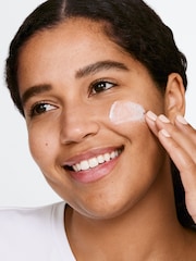 Clinique Exfoliating Scrub 100ml - Image 4 of 5