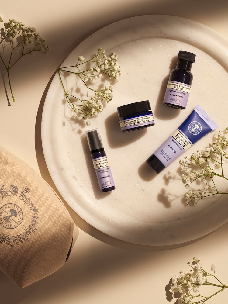 Neals Yard Remedies Rejuvenating Frankincense Skincare Kit - Image 4 of 4