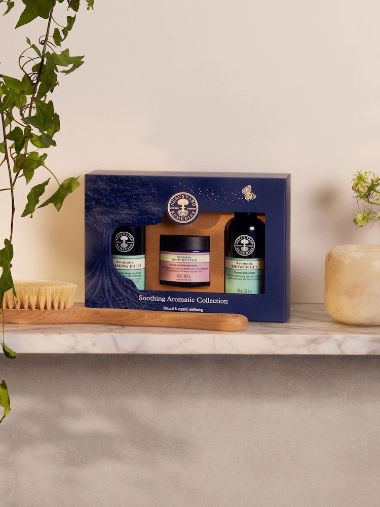 Neals Yard Remedies Organic Aromatic Collection Gift Set - Image 3 of 3