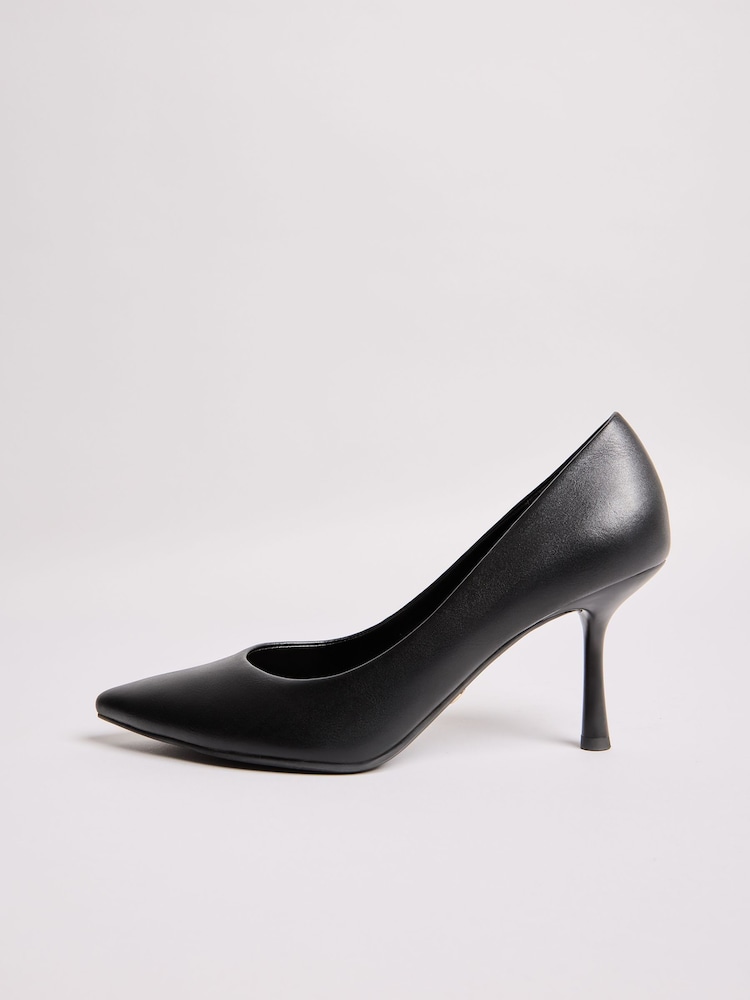 Negro - Lipsy Mid Heel Faux Leather Courts - Imagen 5 de 5 Negro - Lipsy Mid Heel Faux Leather Courts - Imagen 5 de 5