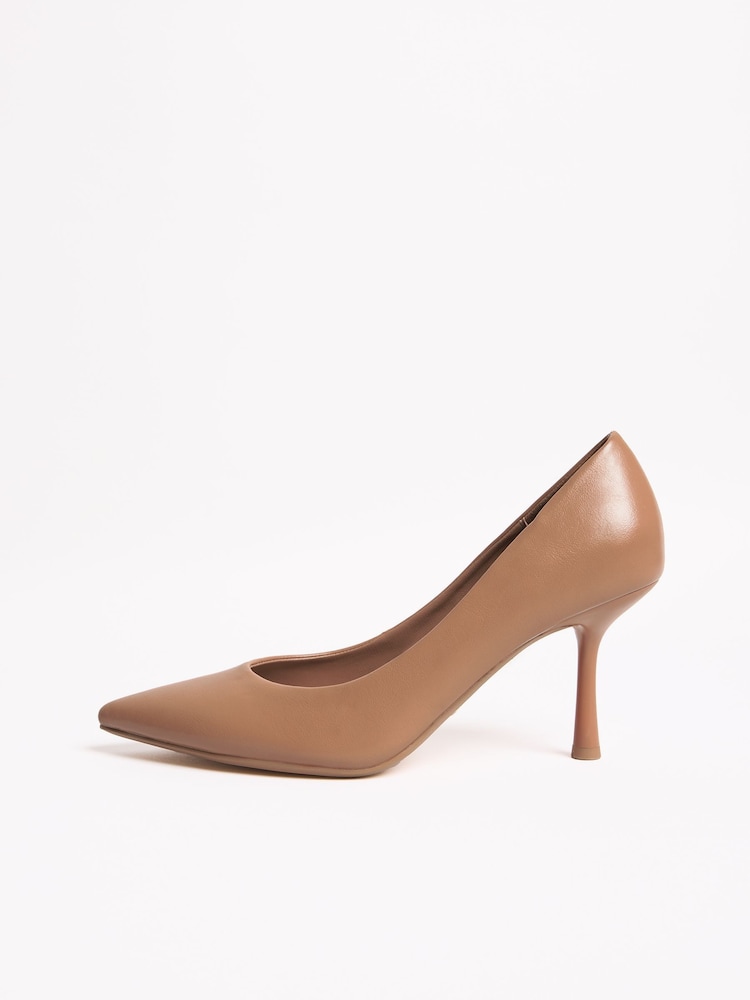 Nude - Lipsy Kunstleder-Pumps mit mittelhohem Absatz - Bild 6 von 6 Nude - Lipsy Kunstleder-Pumps mit mittelhohem Absatz - Bild 6 von 6
