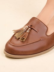 Lipsy Brown Wide Fit Flat Slim Sole Tassel Loafers - Image 3 of 4