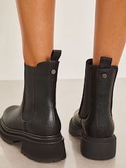 Lipsy Black Standard fit Flat Chunky Chelsea Faux Leather Boots - Image 4 of 4