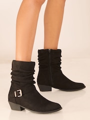 Botines planos con hebilla y diseño fruncido de corte ancho de Lipsy - Imagen 3 de 4