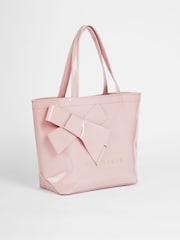 وردي - حقيبة مميزة صغيرة فيونكة عقدة Nikicon من Ted Baker - Image 1 of 4