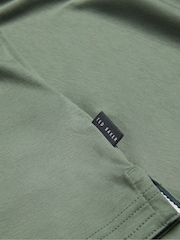Зеленый - Ted Baker Slim 100% Cotton Zeiter Short Sleeve Soft Touch Polo Shirt - Image 6 of 7