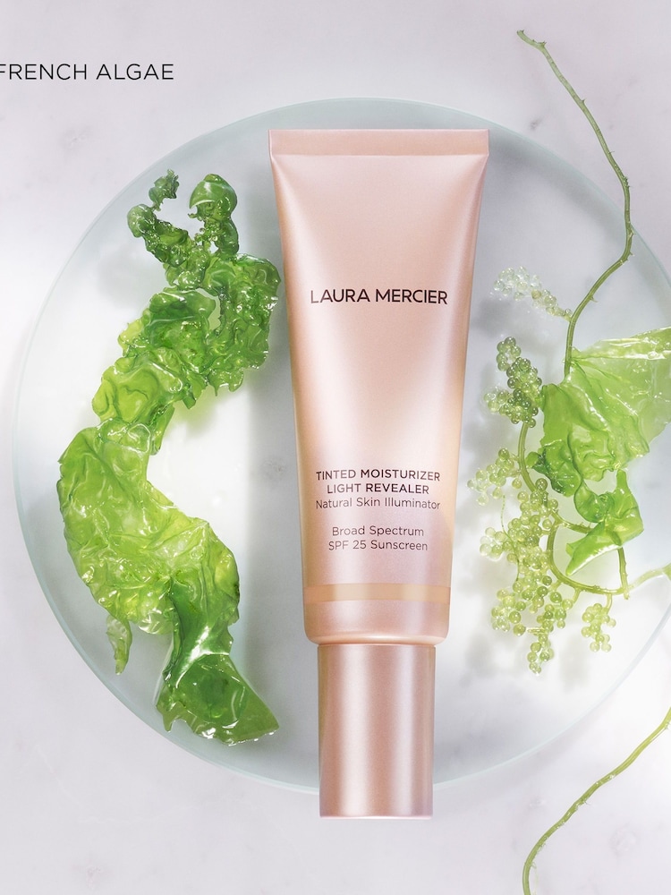 Laura Mercier Tinted Moisturiser Light Revealer - Image 2 of 5