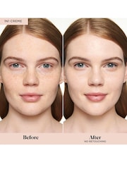 Laura Mercier Flawless Lumière Radiance Perfecting Foundation - Image 4 of 5