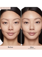 Laura Mercier Flawless Lumière Radiance Perfecting Foundation - Image 4 of 5