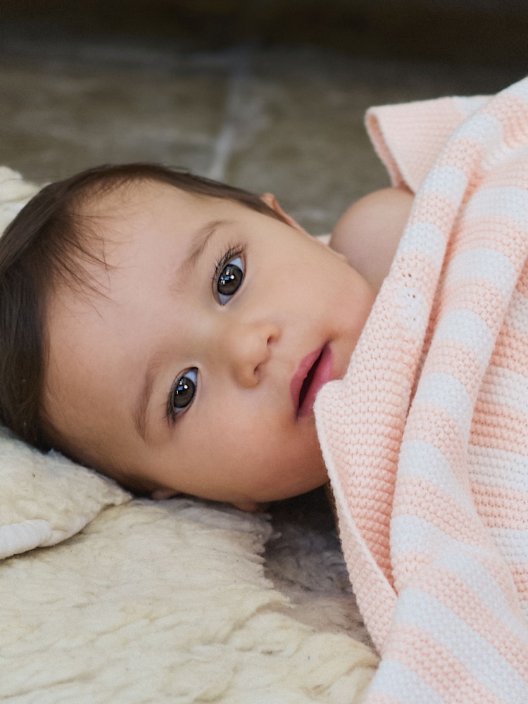 The Little Tailor Baby Chevron Design 100% Cotton Knitted Shawl - Image 6 of 6