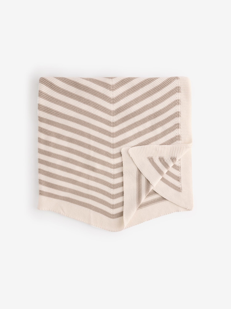 The Little Tailor Baby Chevron Design 100% Cotton Knitted Shawl - Image 2 of 7