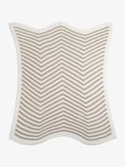 The Little Tailor Baby Chevron Design 100% Cotton Knitted Shawl - Image 3 of 7